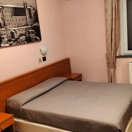 ホテル La Meridiana ウルビーノ